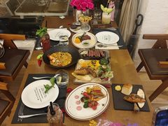 -Mark&Mars Restaurant