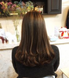 -茶发Salon·烫发染发理发