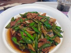 -阿瓦山寨·湘菜现炒·剁椒鱼头王(咸阳总店)