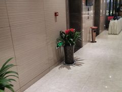-郑庄脂渣海鲜楼(九水路店)