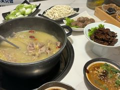 -汤宴·参须肚包鸡(南京路店)