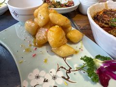 -蒙亨·阿木图赛(乌兰察布天恒广场店)