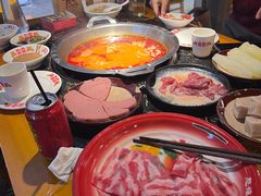 -憨孃孃·重庆老火锅(红山黑金店)