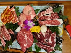 黑牛六拼-明洞阿姨·韩式酱蟹烤肉·创意料理(三元桥店)