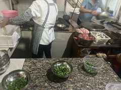 -正宗杨记普洱酸醋米线(总店)