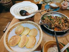 -吃饭皇帝大土家民族菜(正大广场店)