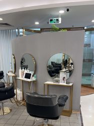 点击看大图 -八佰伴8008星级形象店