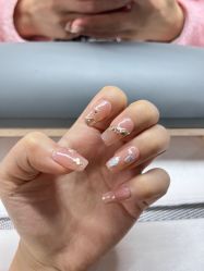 -UGIRL有个美甲