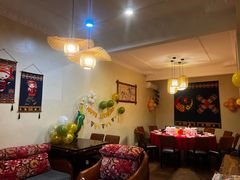 -映象潇湘·小瑶村·民族特色餐厅(植物园店)