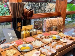 -银米·云南传统过桥米线(双廊黑金冠店)