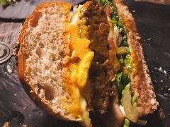 -HIGH FIVE哈福手工汉堡(桂林路店)