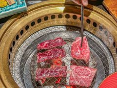 -山川小町·极番烧肉(新地假日广场店)