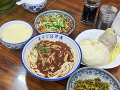 -雪琴面馆富安特色鱼汤面(城中花园店)