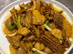 爆炒腰花-闫府私房菜·百年鲁菜(恒隆店)