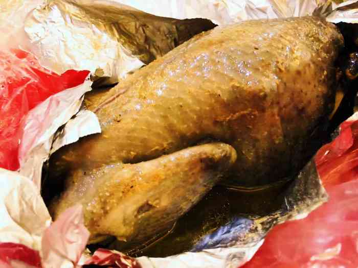 西子馋赤土土盐鸡-"在漳浦可谓家喻户晓.传统的盐鸡制作较为简.