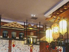 -八府香鸭·啫啫煲(华山路店)