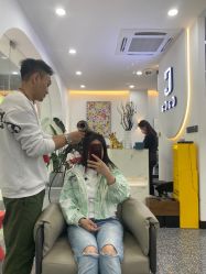 -CACA HAIR SALON