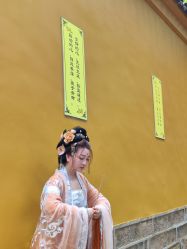 -一揽芳华汉服旗袍体验馆(拙政园店)