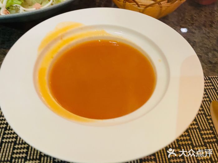 丹鼎铁板料理海鲜汤图片