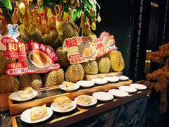 -雍容荟帝王蟹活龙虾展台自助(IFS黑金店)