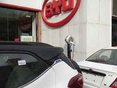 -比亚迪汽车王朝网(易能环耀银海大厦城市展厅)