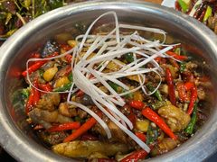 -郭婆婆疯子鸡·土货江湖菜馆