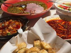 -初蓉丨遇见新川菜(亲贤街荣耀店)