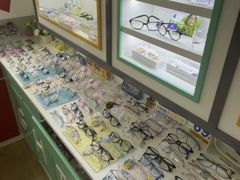-美空眼镜·星趣控·新乐学·控优点合作店(周浦万达店)