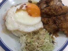 生炸鸡腿蛋饭-食运茶餐厅(文化宫店)