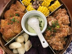 -黄桷树曹家私房菜(江与城店)