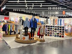 -燕莎奥特莱斯购物中心