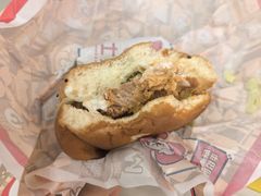 香辣鸡腿汉堡-华莱士·全鸡汉堡(杭州武林店)