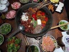 -四小区火锅·巷子里的重庆火锅(花照壁店)