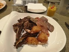 -海口绿发希尔顿酒店-田园汇自助餐·三文鱼·海鲜