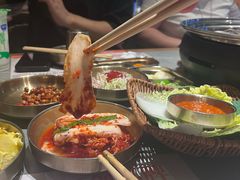 -草家酱蟹炭火烤肉店(珲春南路一店)