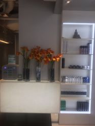 -TONI&GUY