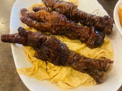 焖凤爪与腐竹-松發肉骨茶(先得坊店)