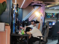 -小魔虎电竞馆·二进制店