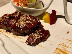 酱烤牛舌-穹六人间 people 6(岳阳路店)
