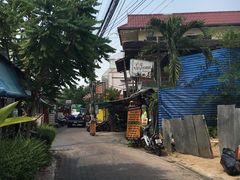 -Dash Teak House