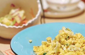 Silver Fish Stir-fried with Duck Eggs