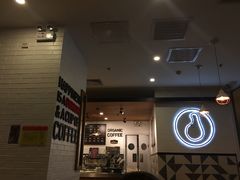 -油梨树 AVOCADO TREE(亮马桥店)