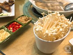 -龙泉人椰子鸡.糟粕醋.海南菜(三亚旗舰店)