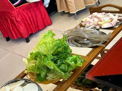 -老石黑山羊毛驴肉火锅(金凯广场店)
