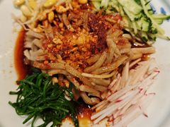 油泼沙葱莜面-龍聚祥烧麦馆(万达店)