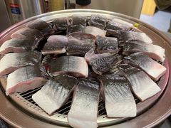 -围炉肉舍•炭烤活鳗•丹东海鲜烤肉(步行街店)