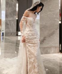 -Lady  Jane高端婚纱礼服馆