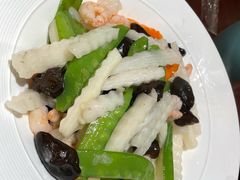 -魏铭鱼头捞饭(晋阳路店)