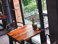 -蓝壁虎咖啡酒馆