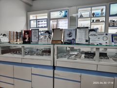 -云镜眼镜加工中心(南环路店)